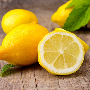 Squeezed Lemon Juice - vonný olej na výrobu sviečok